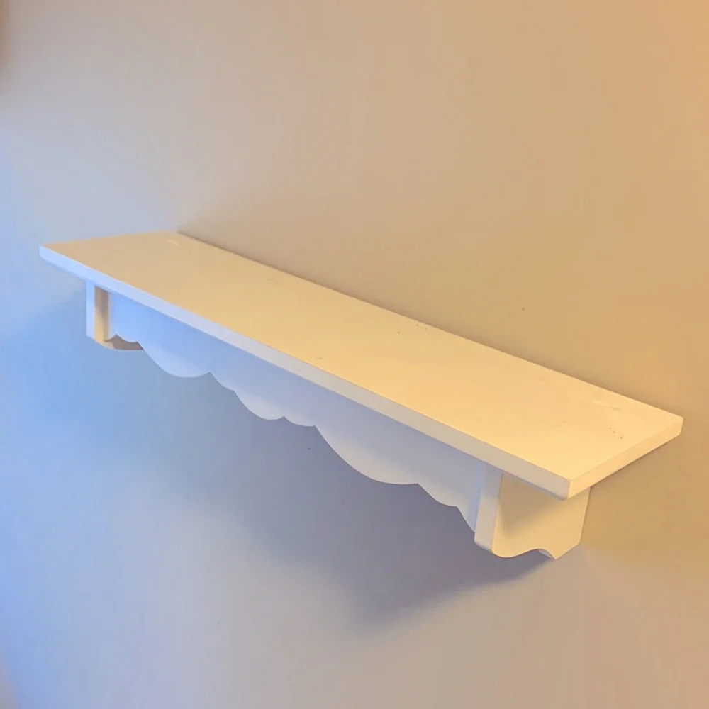 White Wood Wall Shelf with scallop design